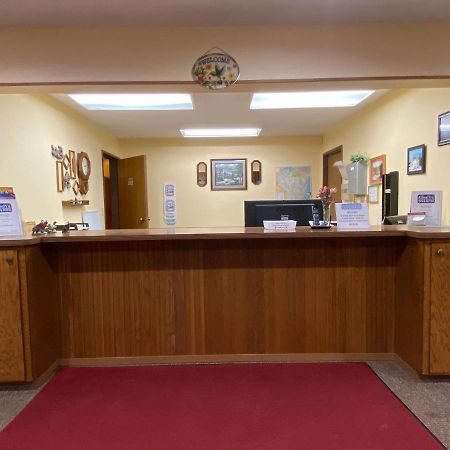 Amerivu Inn Prentice ภายนอก รูปภาพ