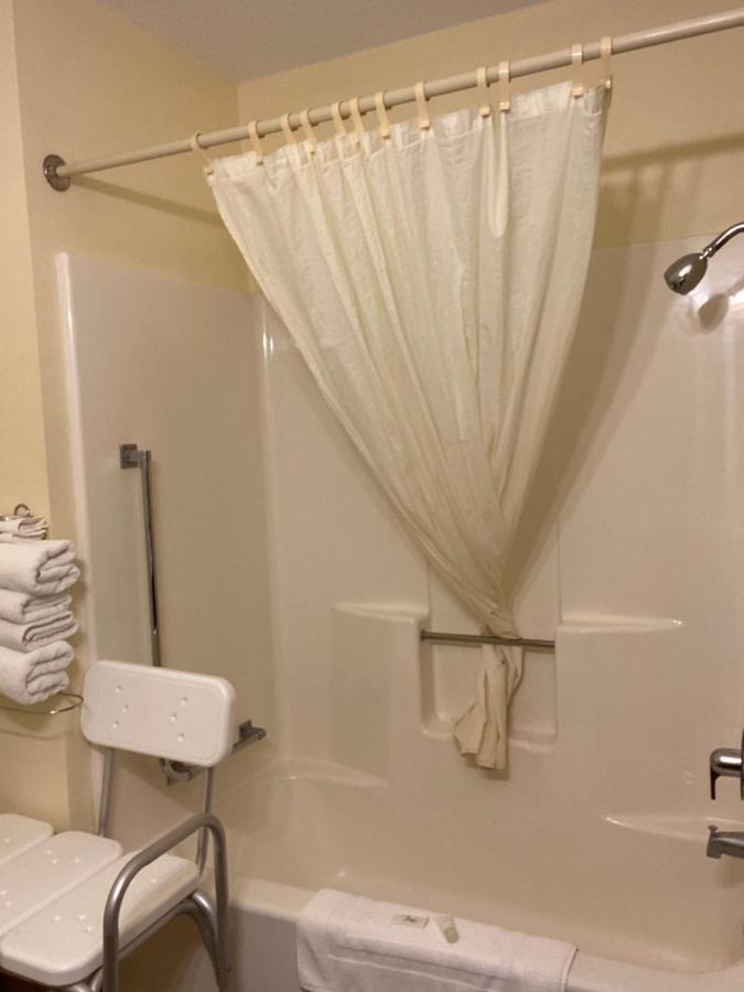 Amerivu Inn Prentice ภายนอก รูปภาพ