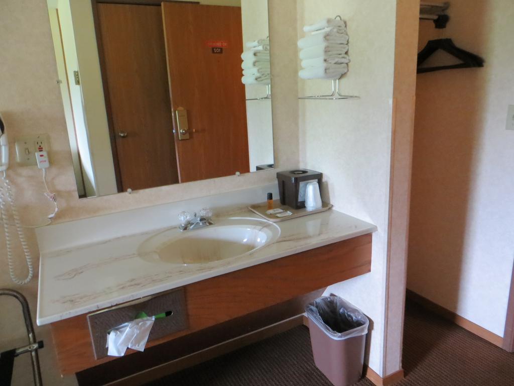 Amerivu Inn Prentice ห้อง รูปภาพ